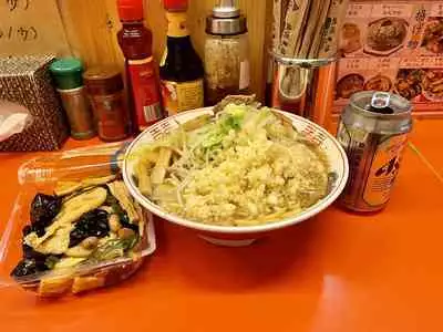 Bakunyuu Shimai ni Natsukareru